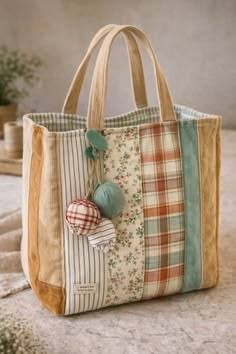 The simple Hand Made Bag 1